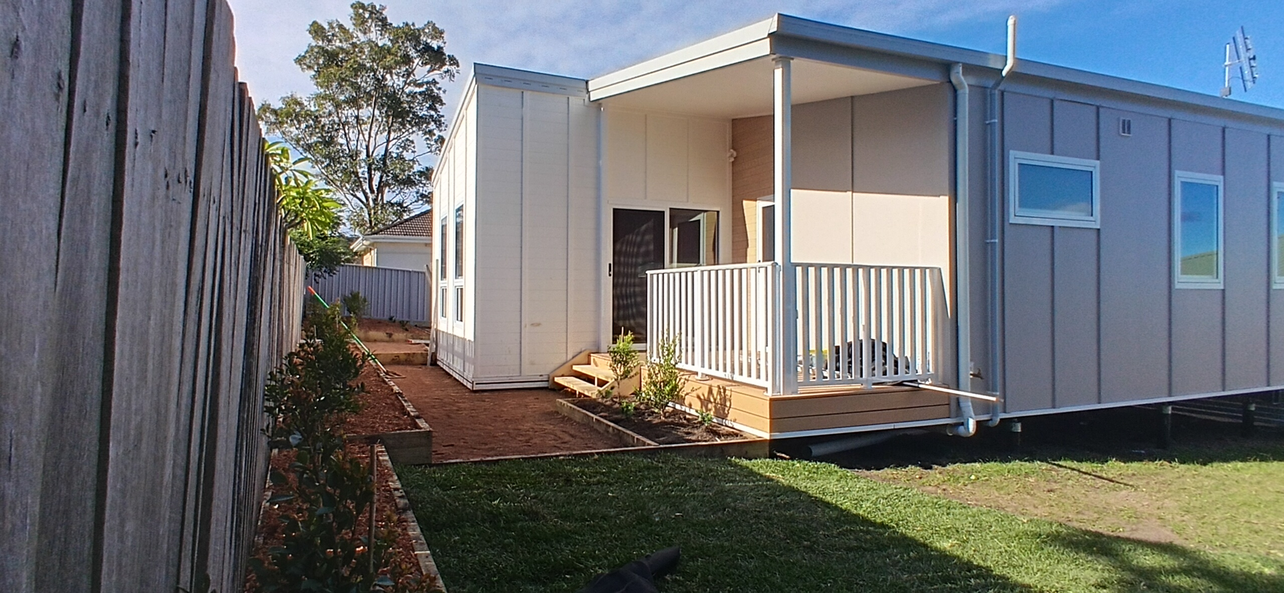 Homes NSW image of housing at Gallop Street, Berkeley. The new EOI seeks businesses able to expand prefabricated and modular housing production in NSW.